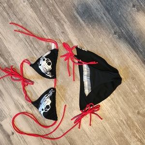 String bikini guns n bullets